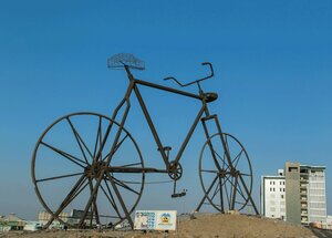 The Bicycle (مكة المكرمة, جدة, جدة, حي الفيصلية) ، نصب تذكاري، نحت