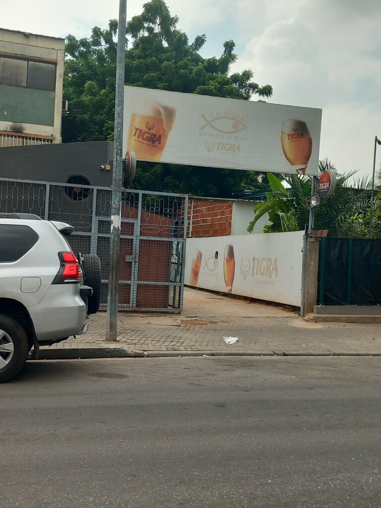 Bar, pub La Vigia, Loanda, photo