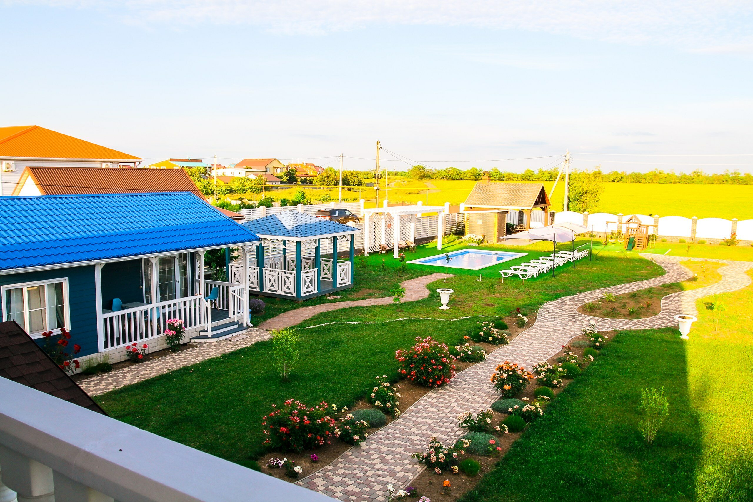 Фото отеля 2