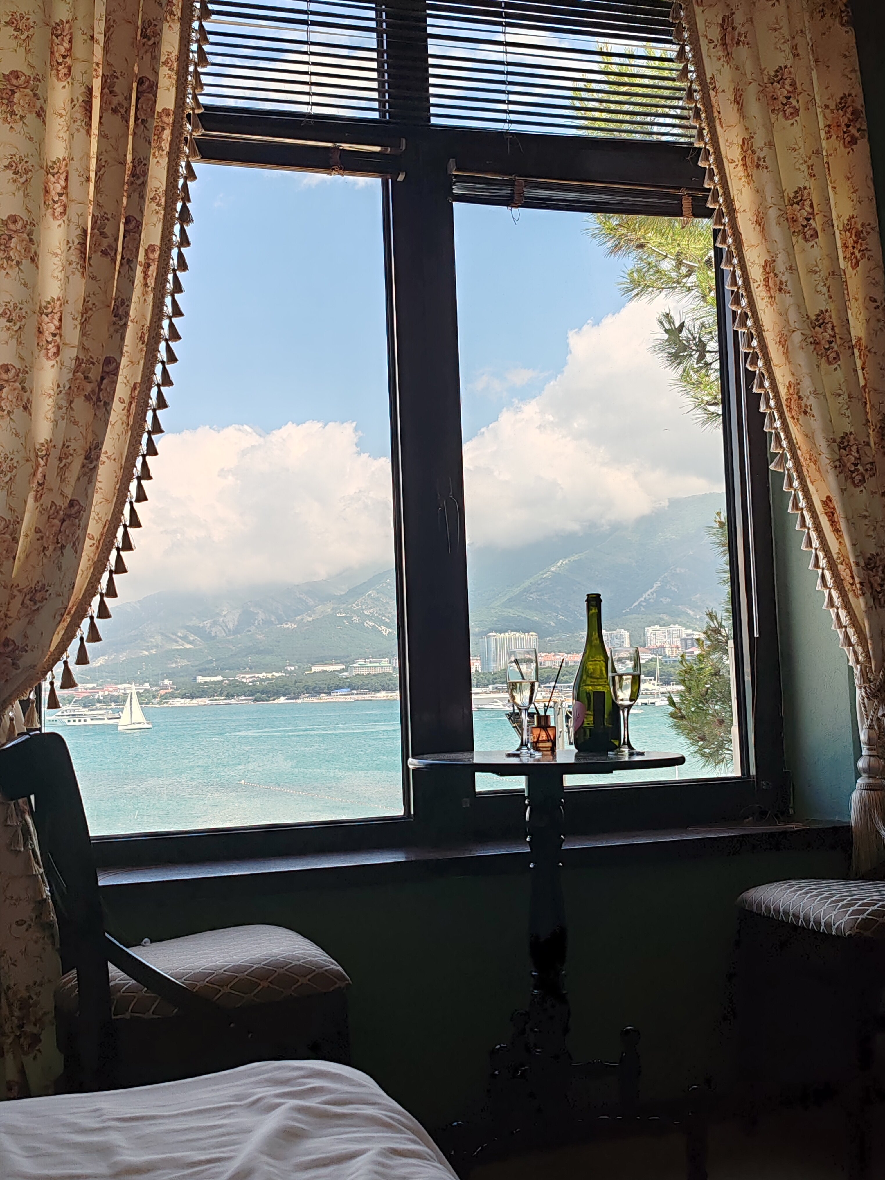 Фото Saloon Western