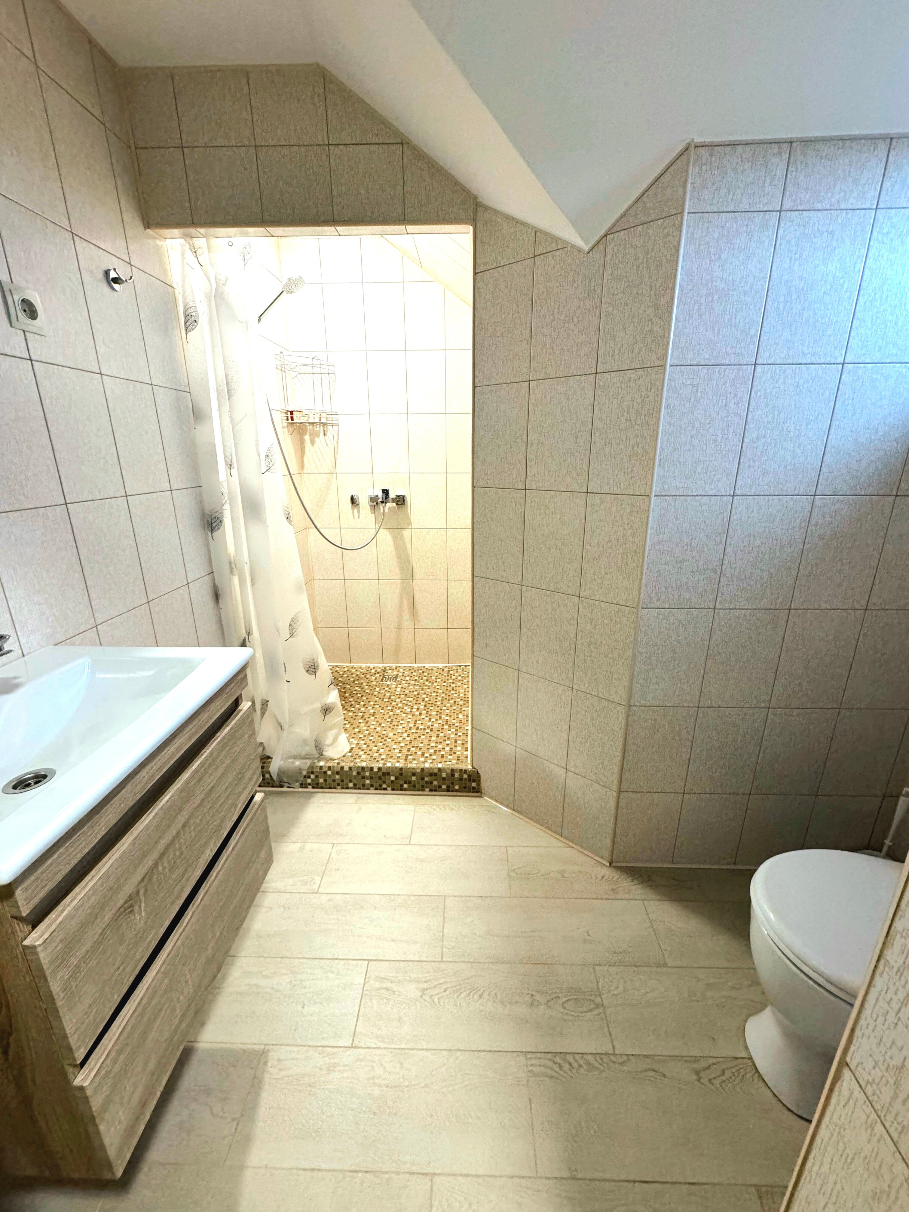 Фото Можжевеловая