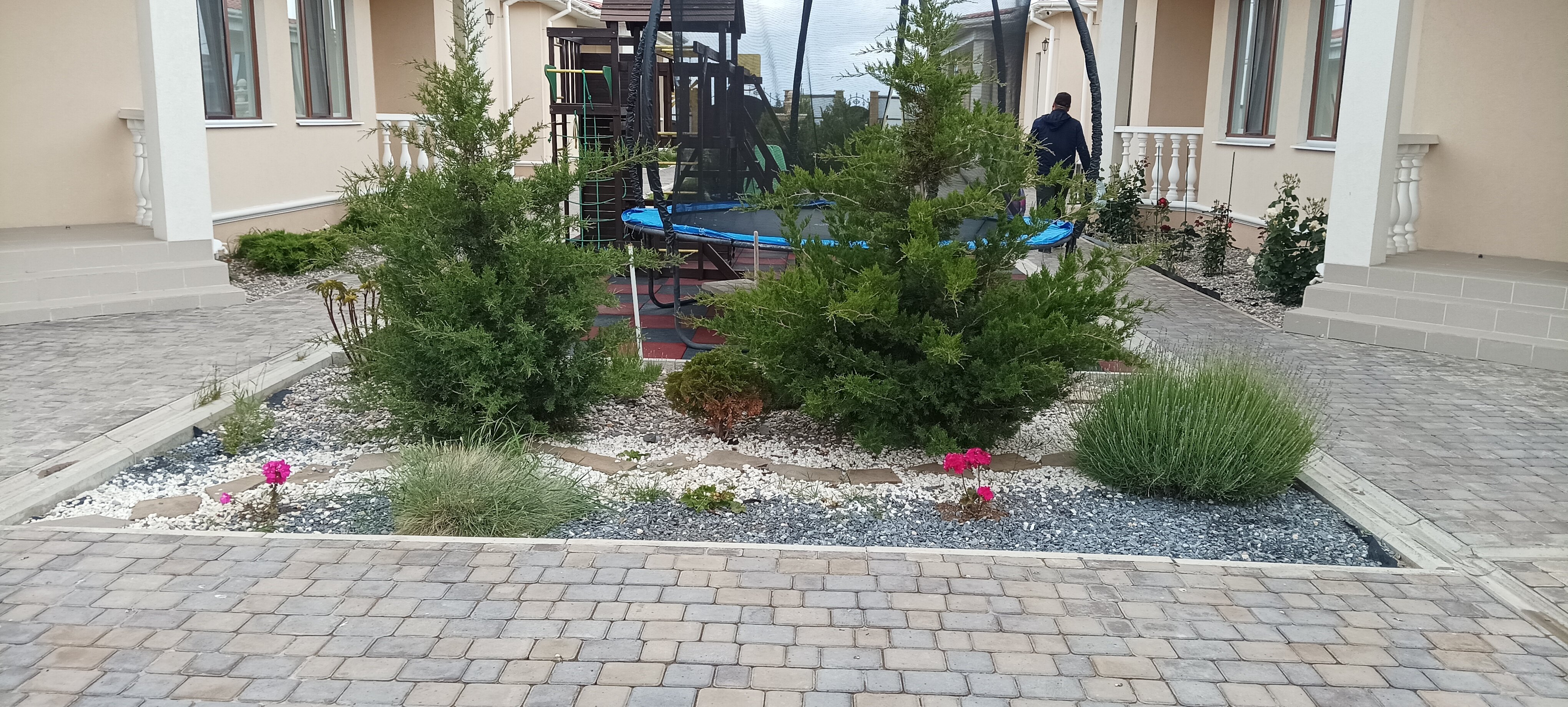 Фото Эмили Вилладж Витино