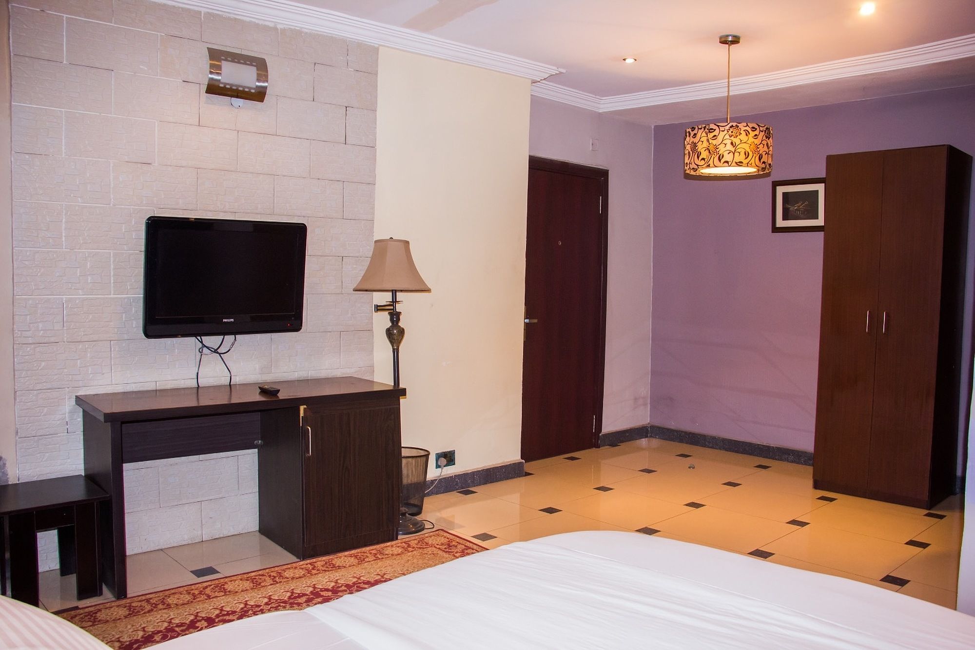 Фото Tivoli Residence & Bar