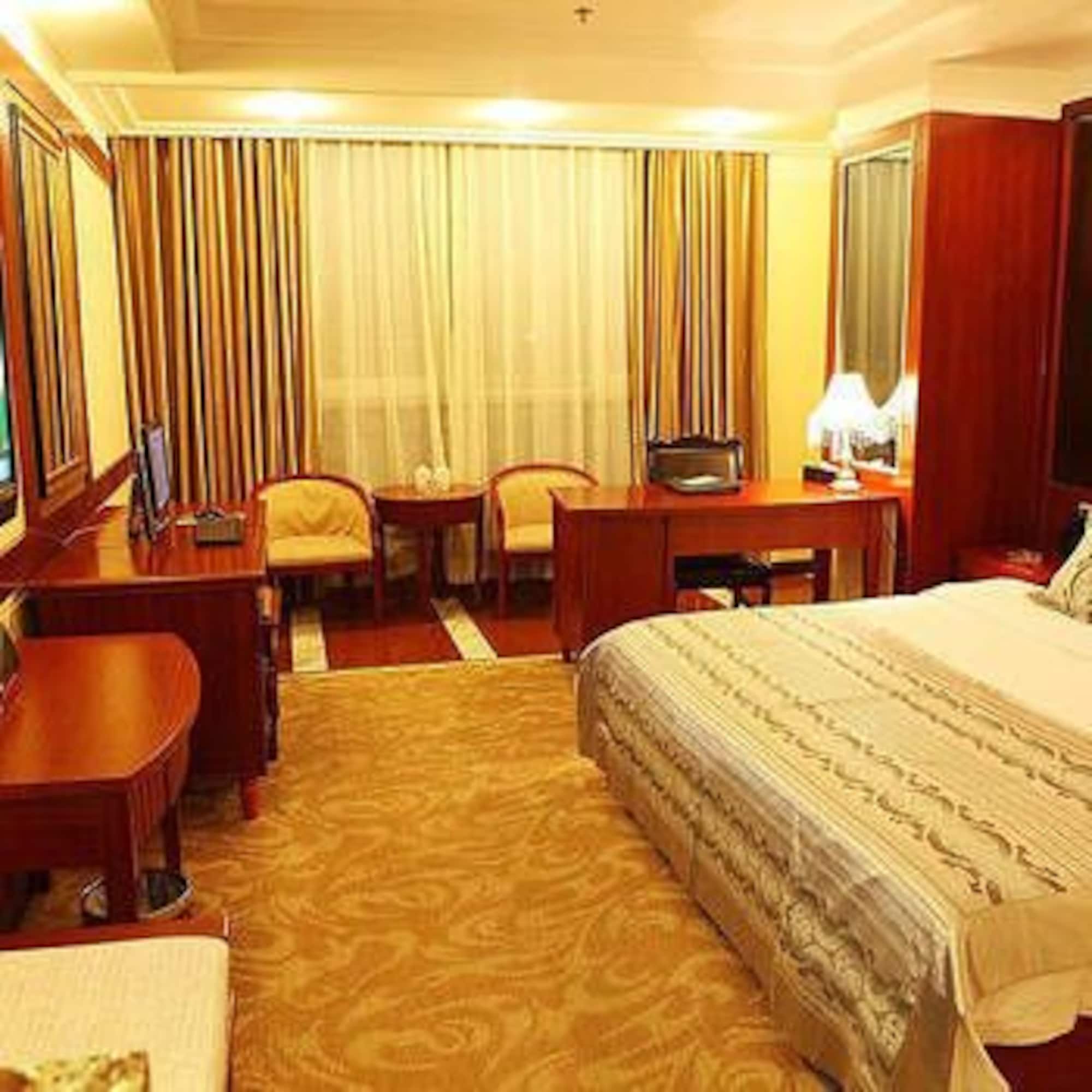 Фото Chuanlong Hotel