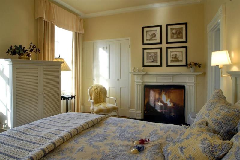 Фото The Charles Hotel