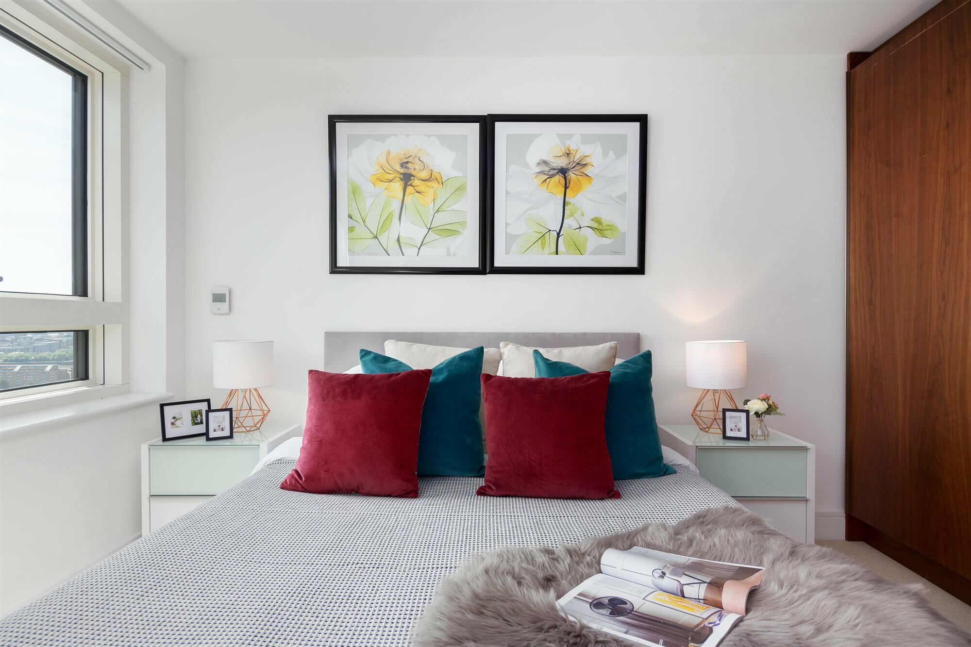 Фото Lincoln Plaza London, Curio Collection by Hilton