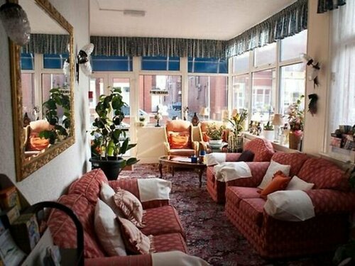 Гостиница Highfield Hotel