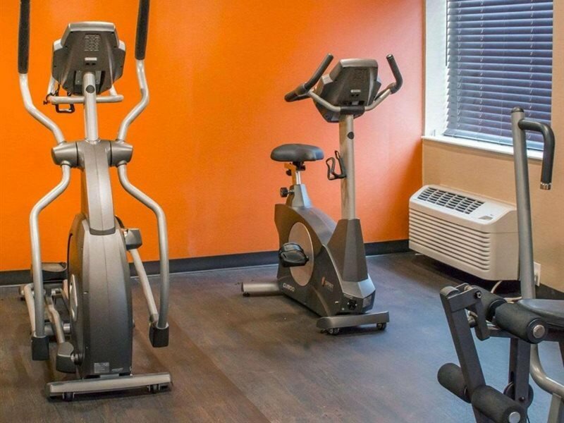 Фото Comfort Inn Mayfield Heights Cleveland East
