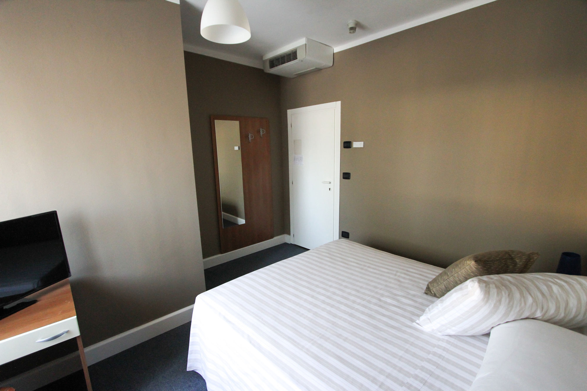 Фото Hotel Bardolino