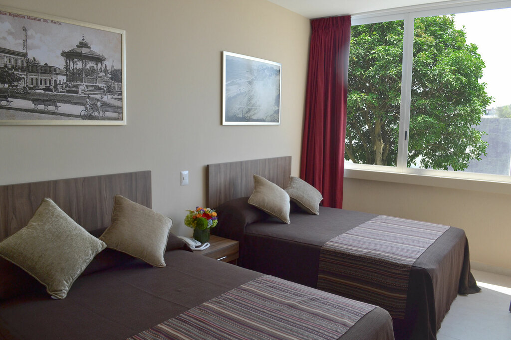 Hotel Gamma Mazatlán The Inn Centro Histórico, Mazatlan, photo