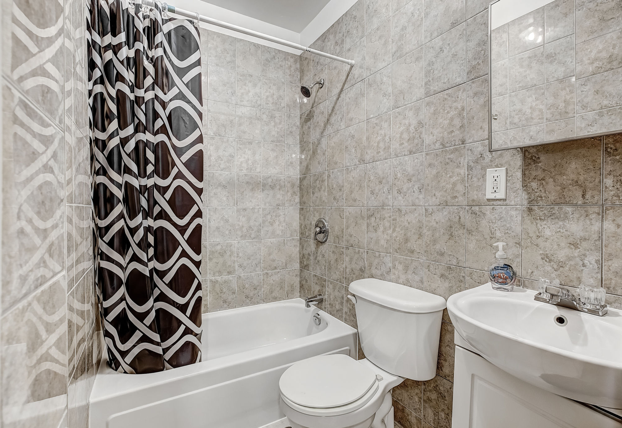 Фото Destination Stays Griffintown Montreal