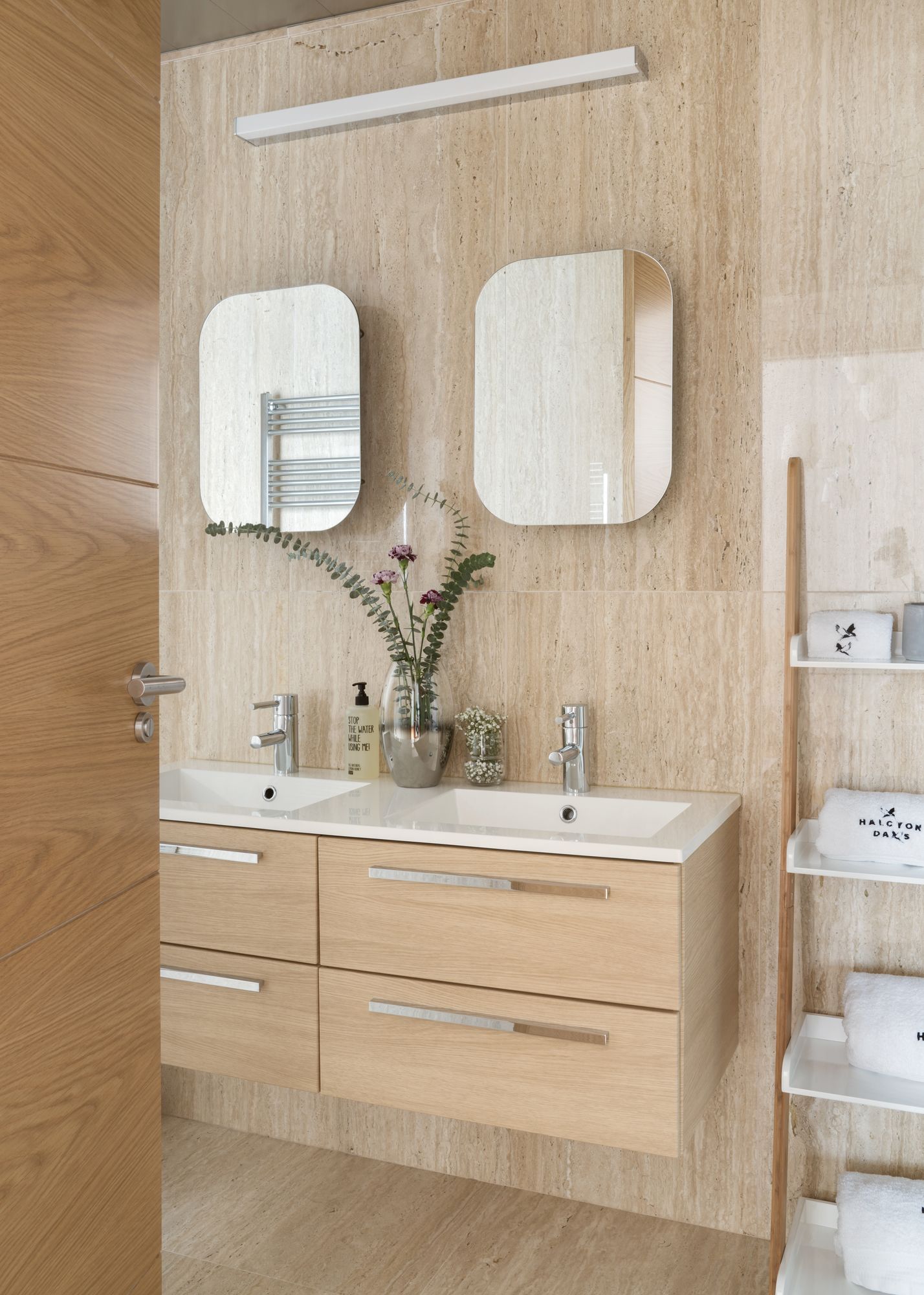 Фото Halcyon Days Apartamento