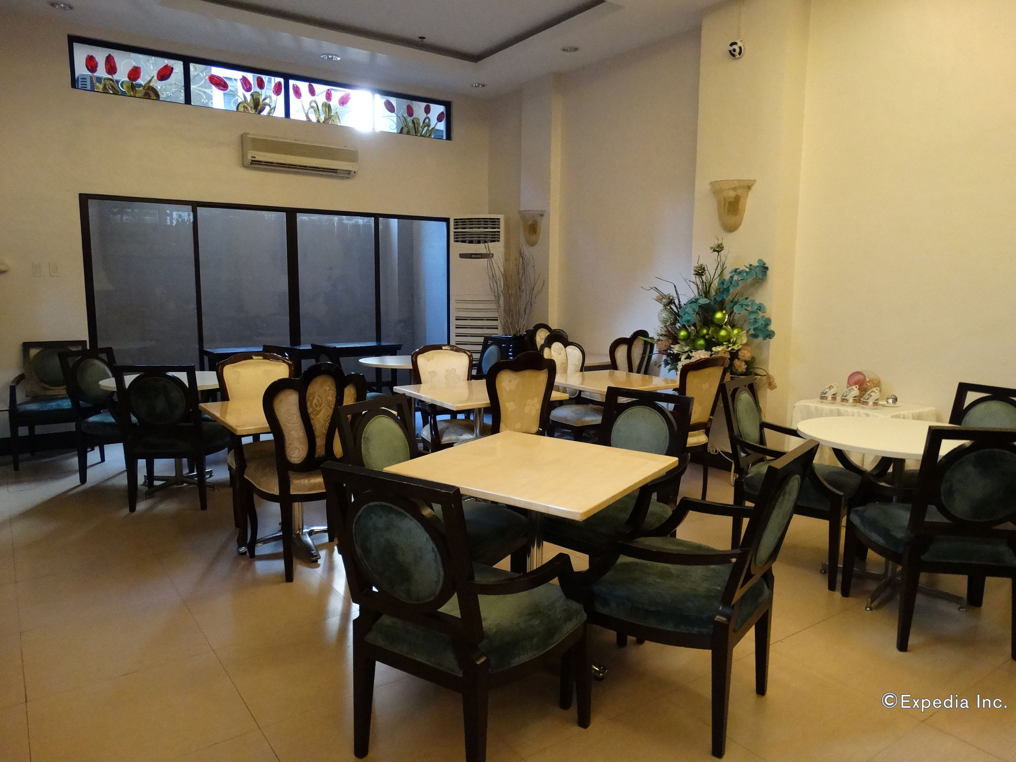 Фото Отель Windy Ridge Malate