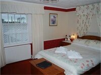 Double-gate Farm (England, Somerset County, Godney), hotel