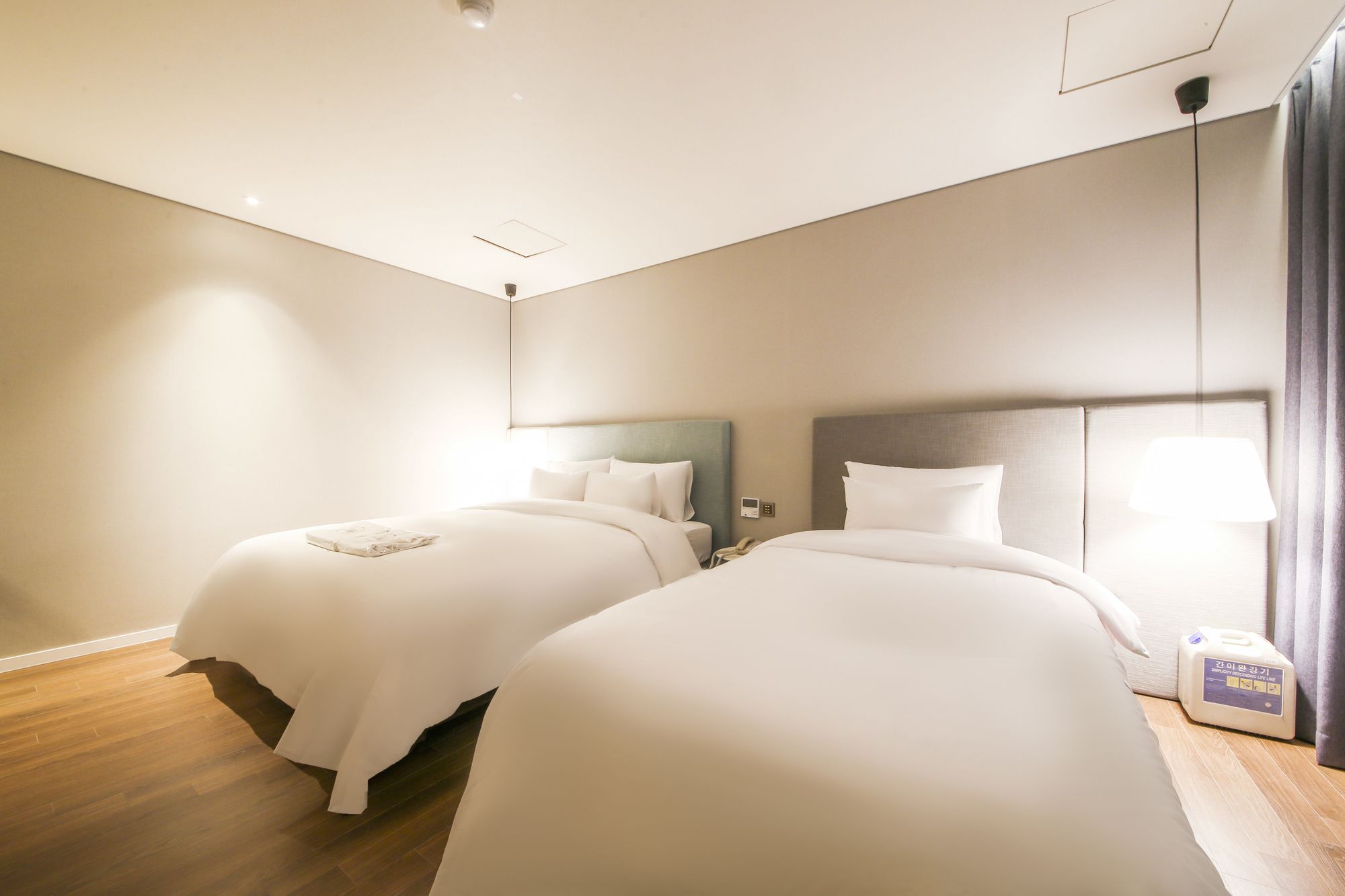 Фото Hotel Londoner Yongwon