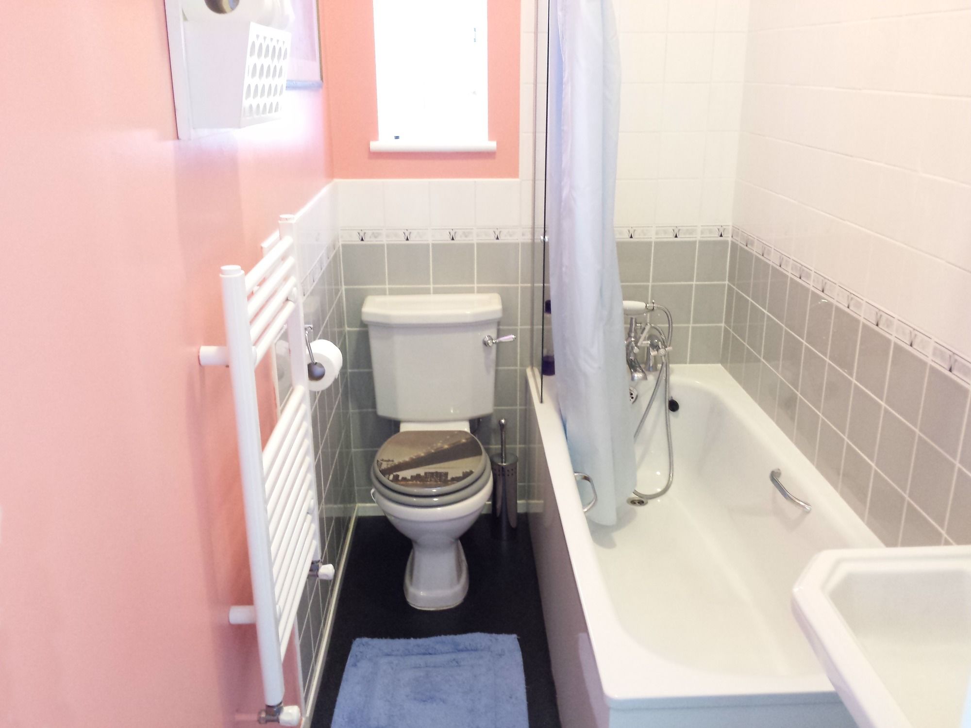 Фото The Ravensbourne Hotel