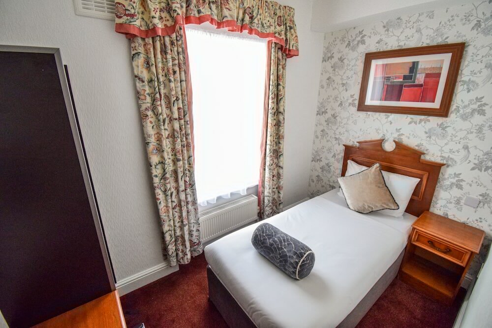 Фото Pembridge Palace Hotel