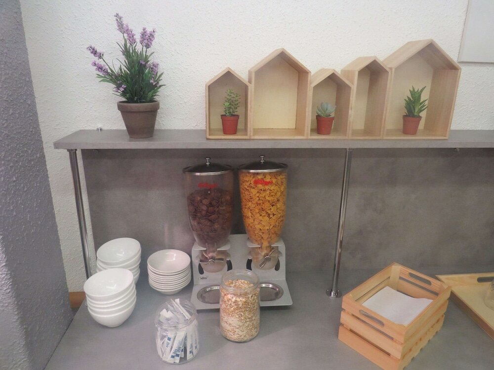 Фото Ibis budget Le Mans Centre