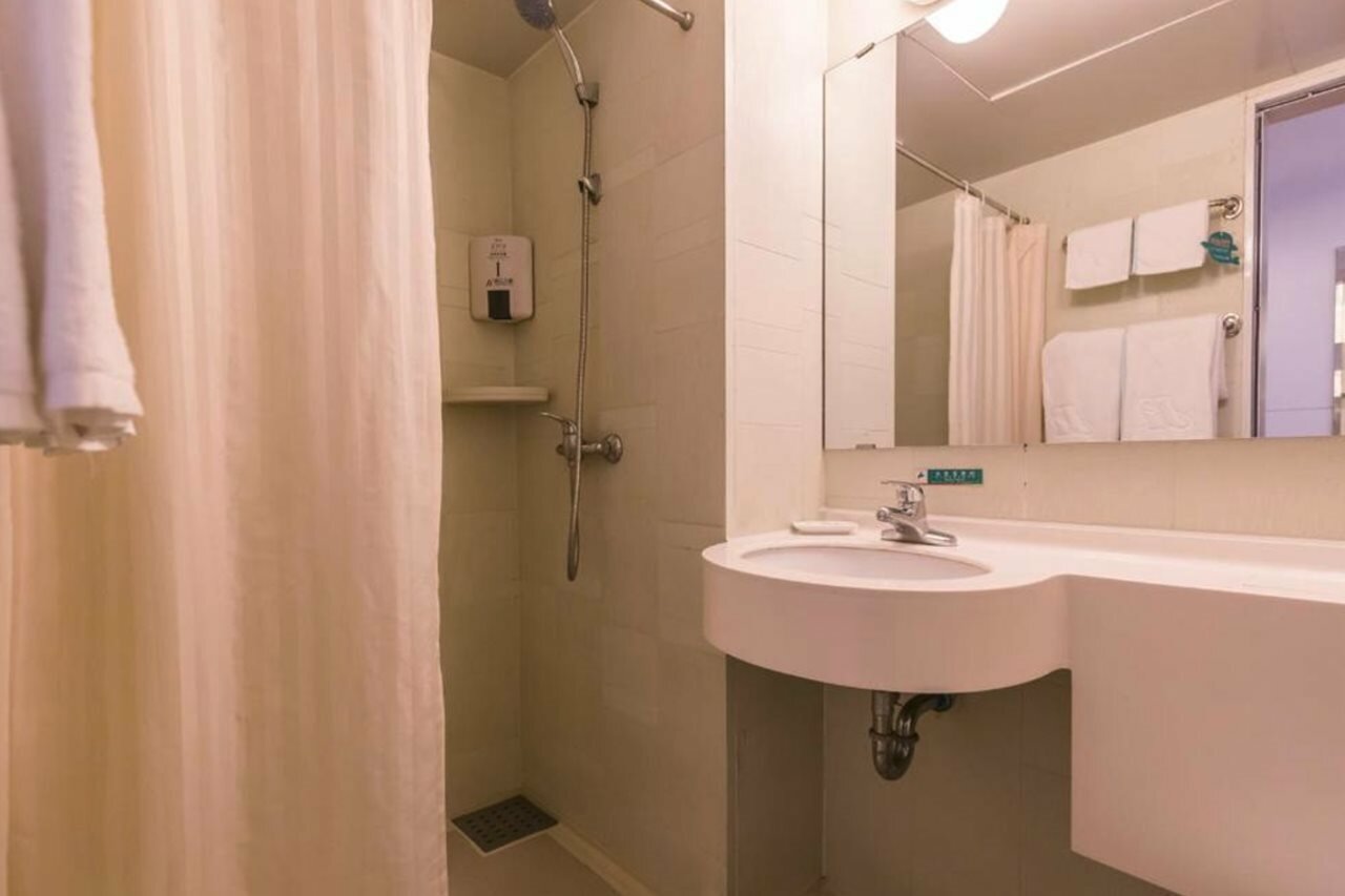 Фото Jinjiang Inn Nanchang Nanjing Road W