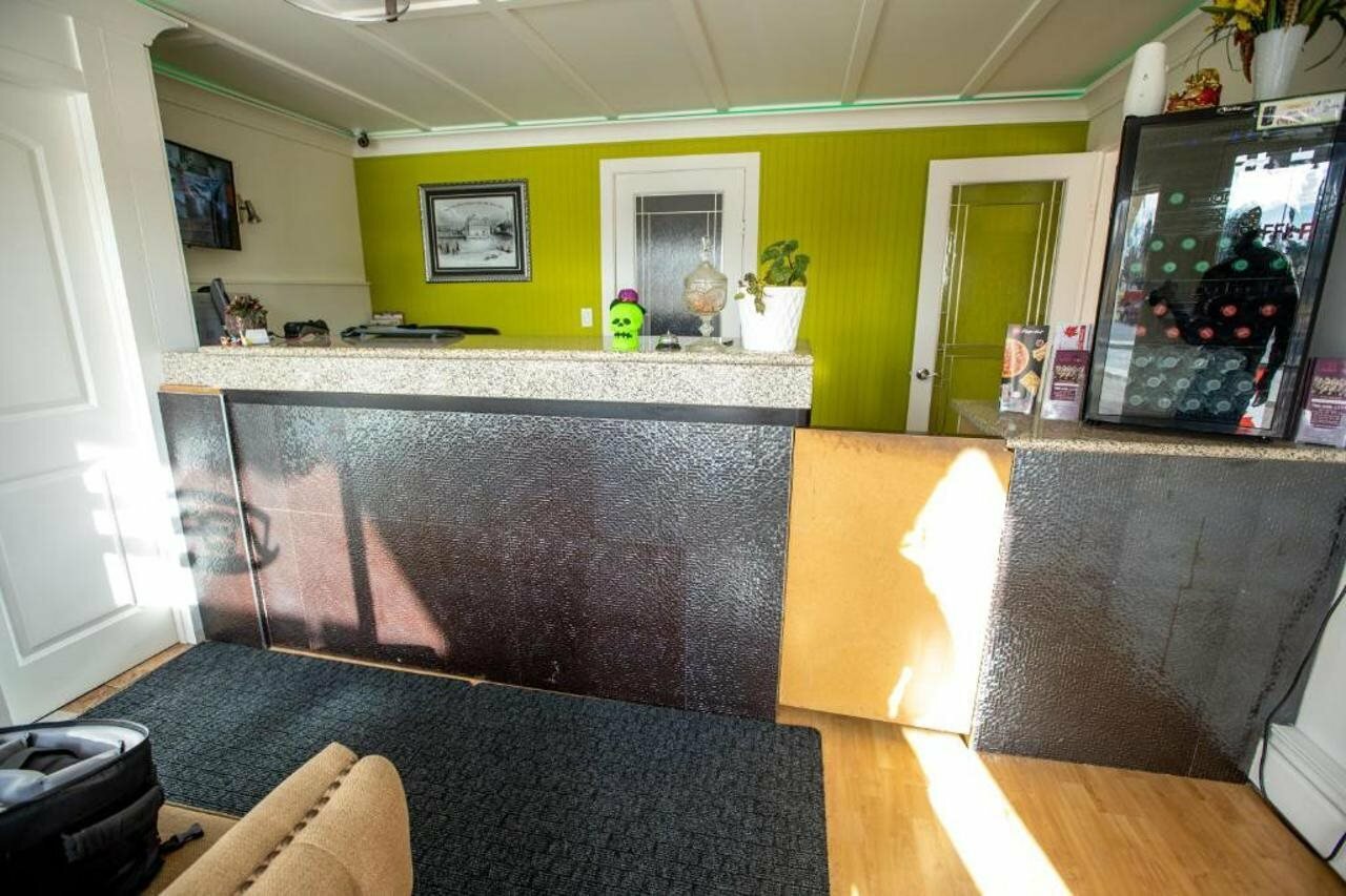 Фото Motel 6 Camrose, Ab