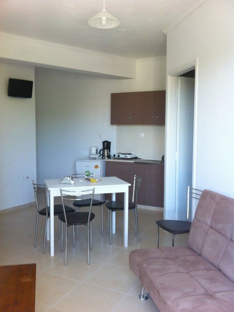 Фото Fantasia Hotel Apartments