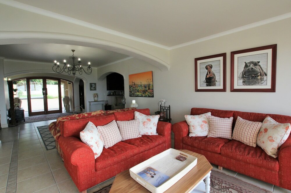 Фото On the Cliff Guest House