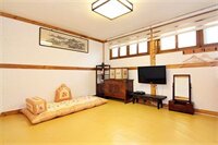 Фото Hyosunjae Hanok Guesthouse