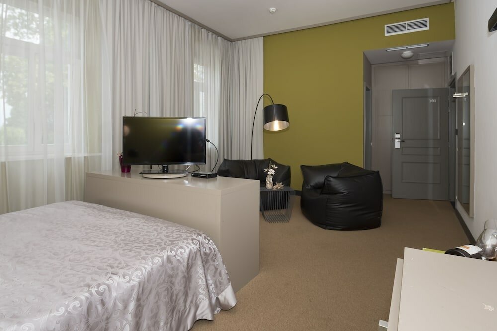 Фото Hotel Amfiteatar