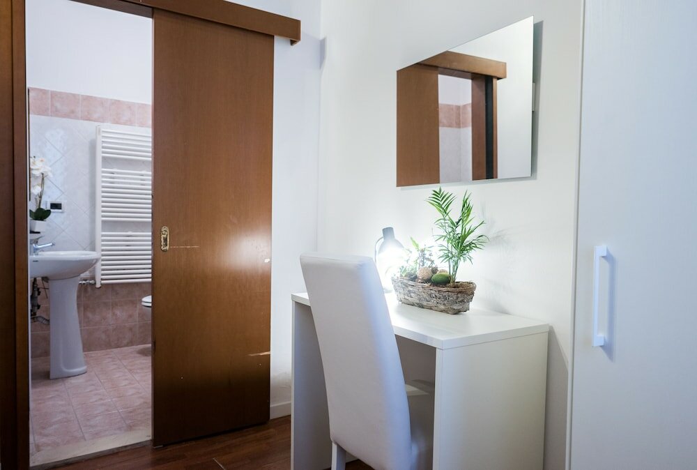 Фото Backpackers House Venice - Hostel