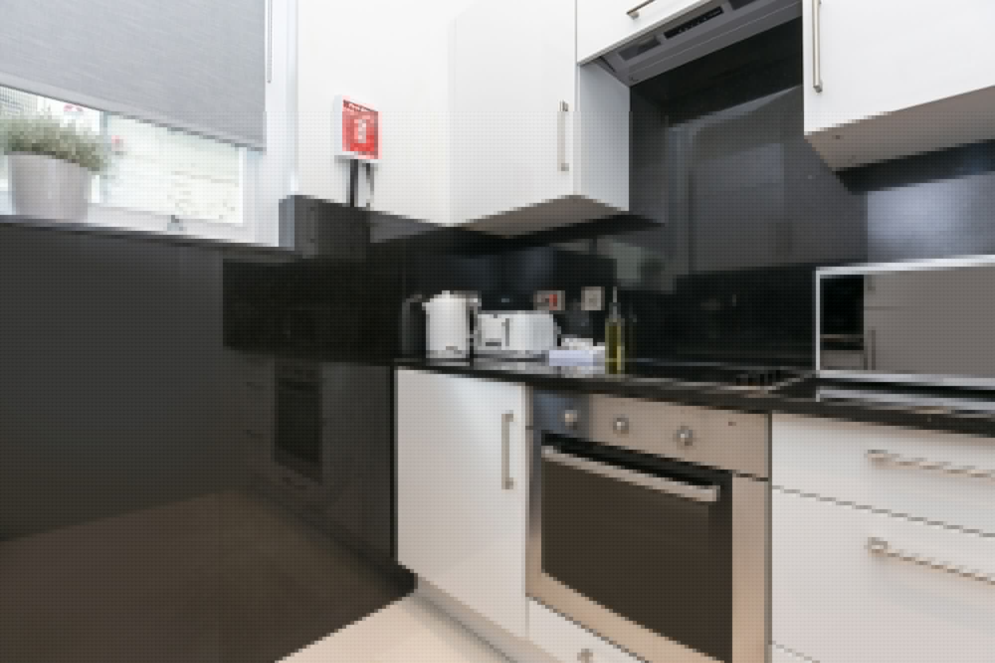 Фото Chilworth Court