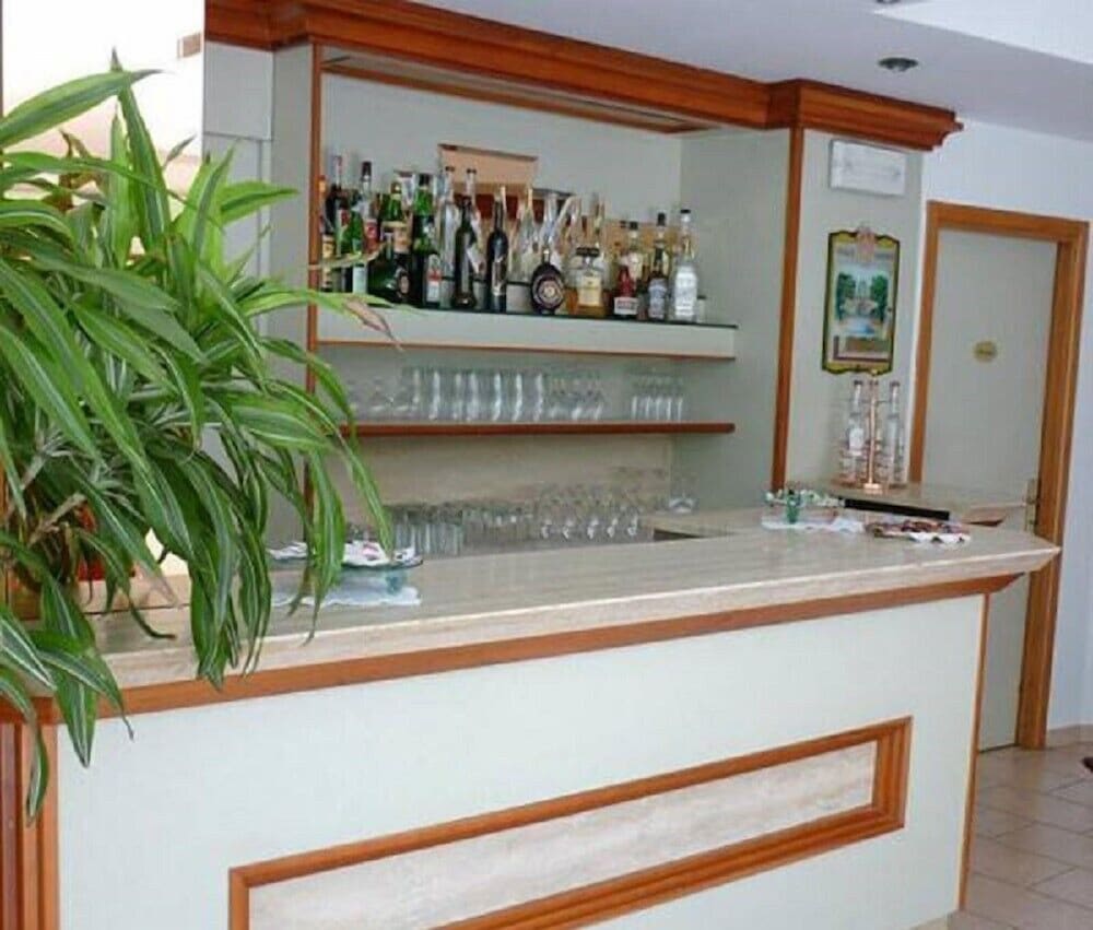 Фото Hotel Garnì Villa Fontana