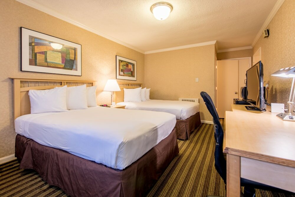 Фото Civic Center Motor Inn