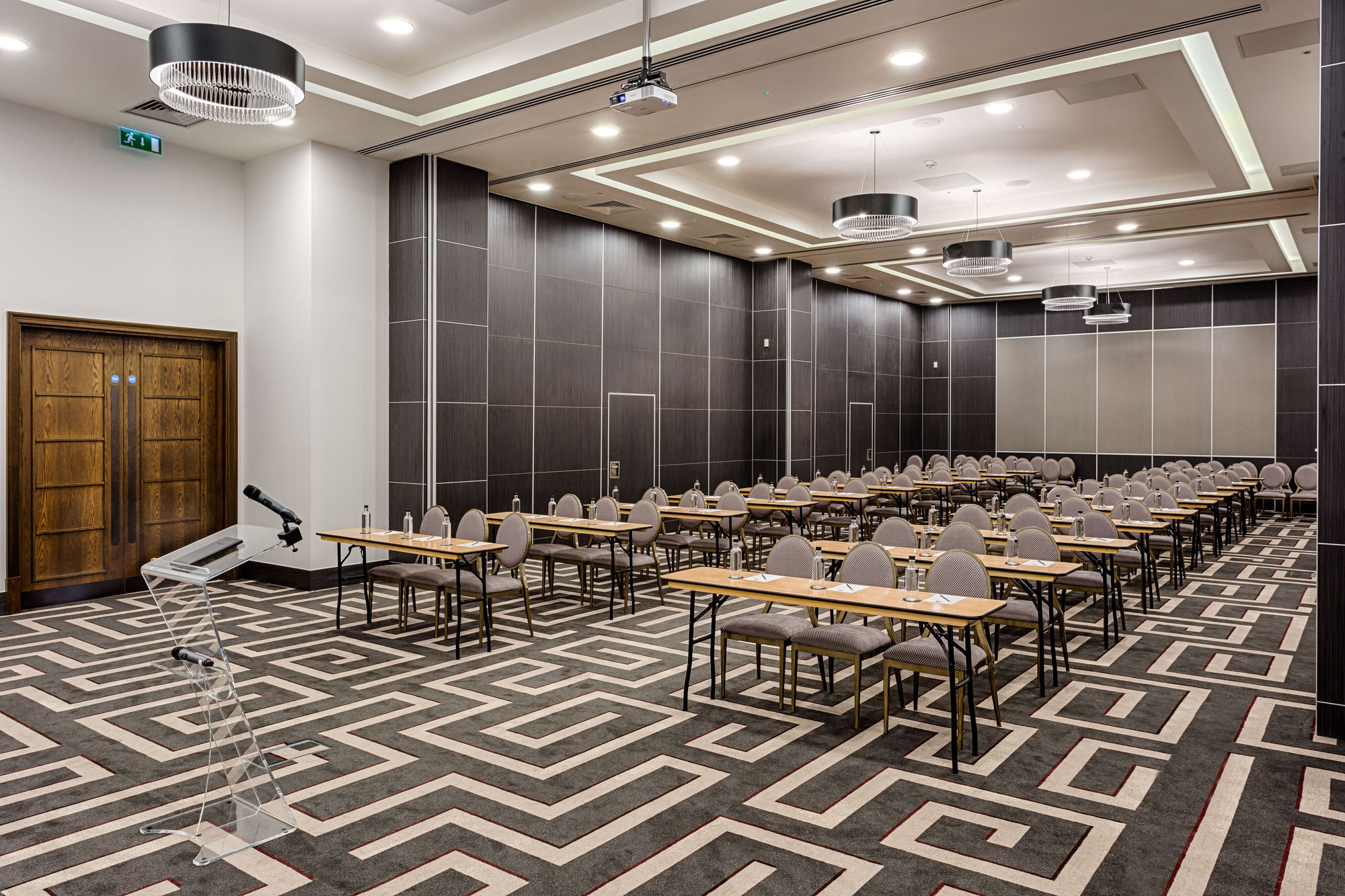 Фото Courthouse Hotel Shoreditch