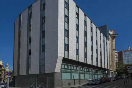 Внешний вид отеля Hotel Gran Ultonia в Жироне, фото 5