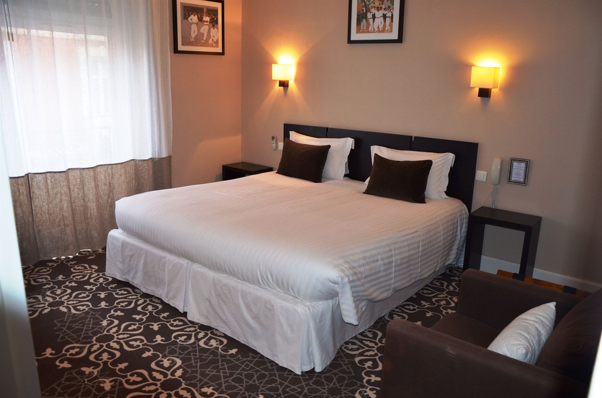 Фото отеля 2