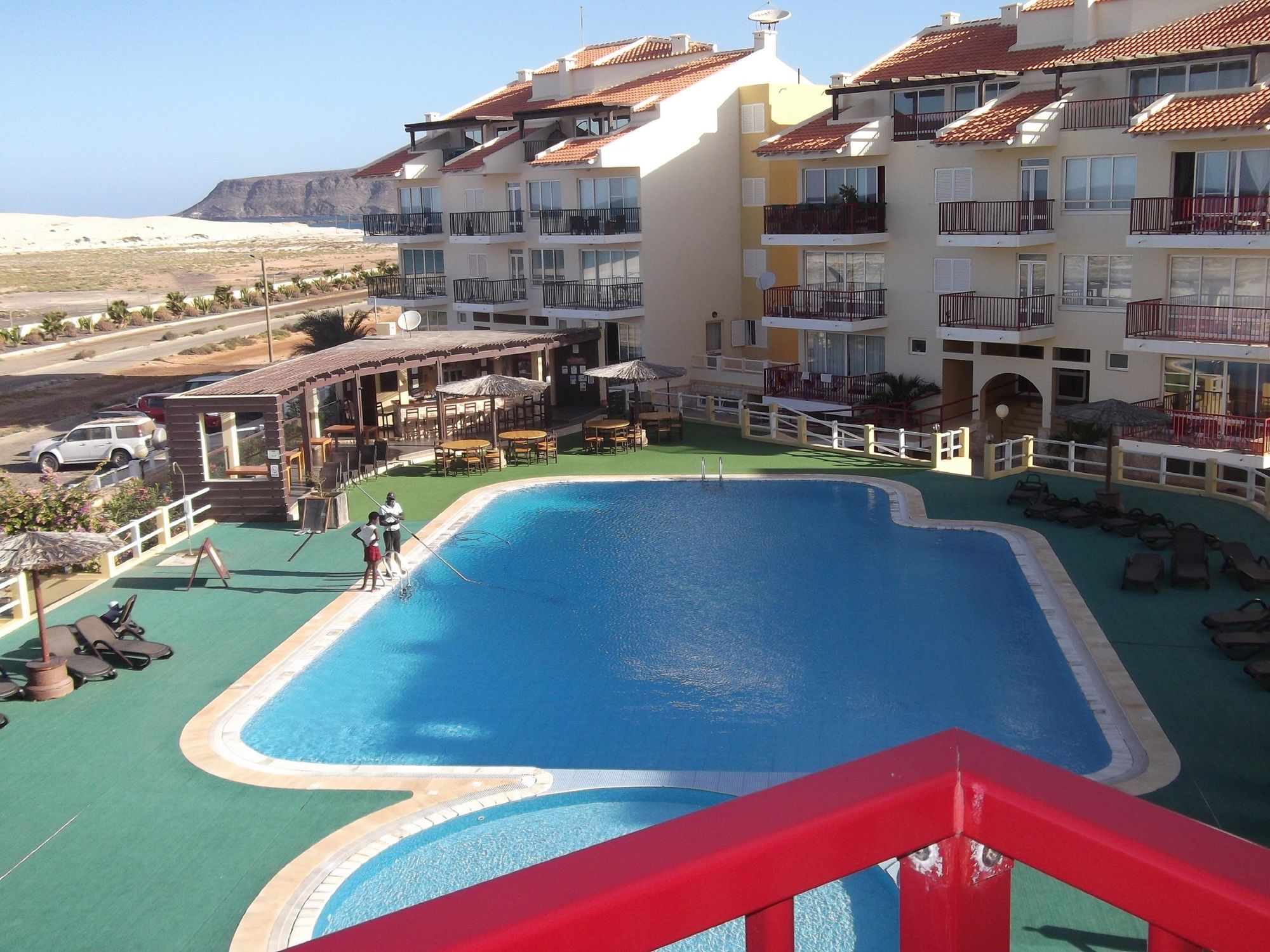 Фото отеля 1