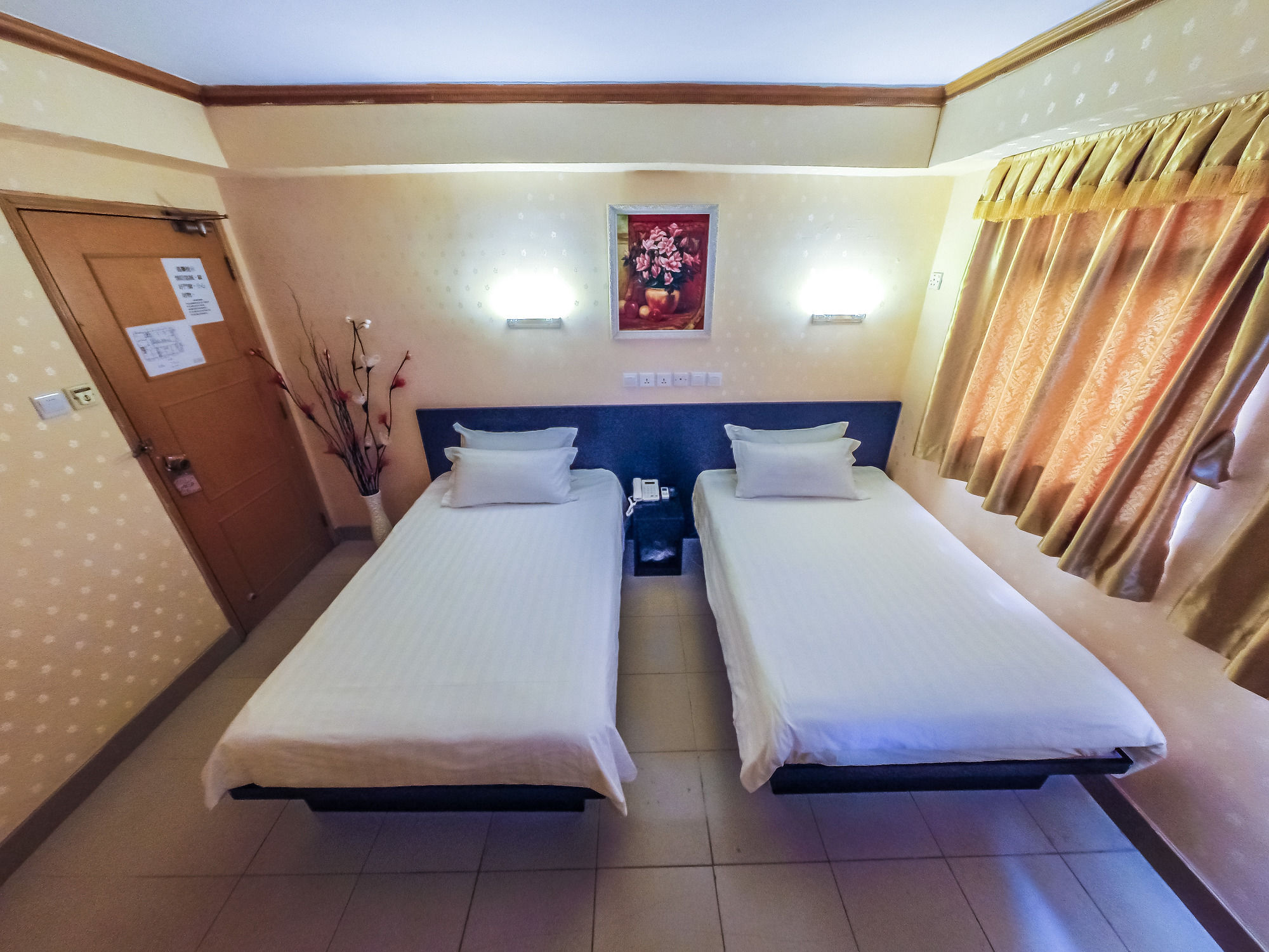 Фото Hotel Hou Kong