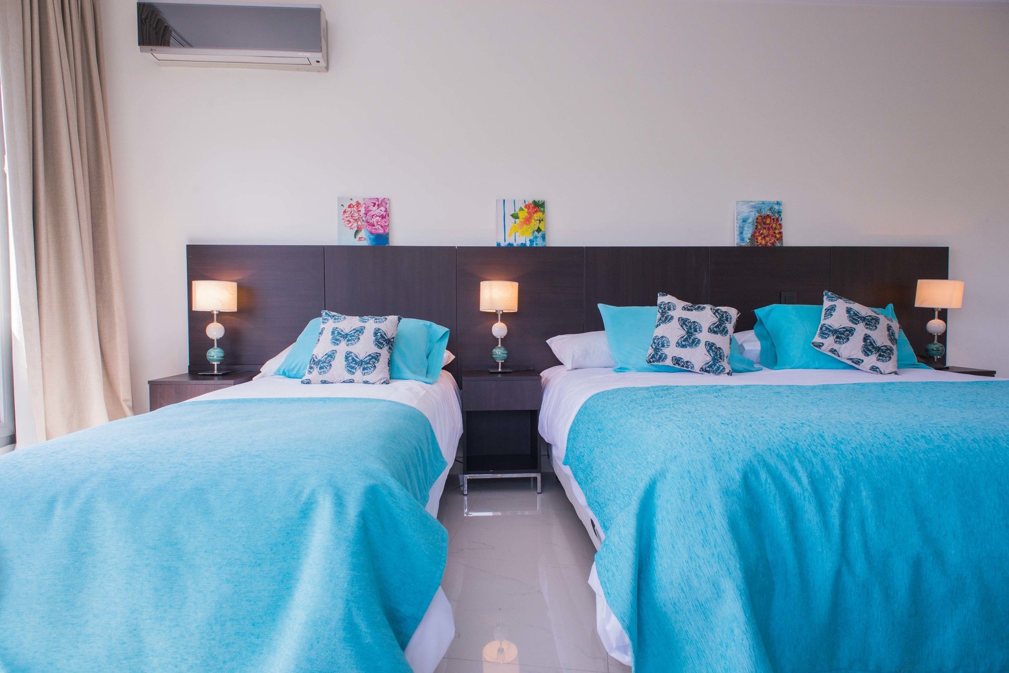 Фото Soho Luxury Suites