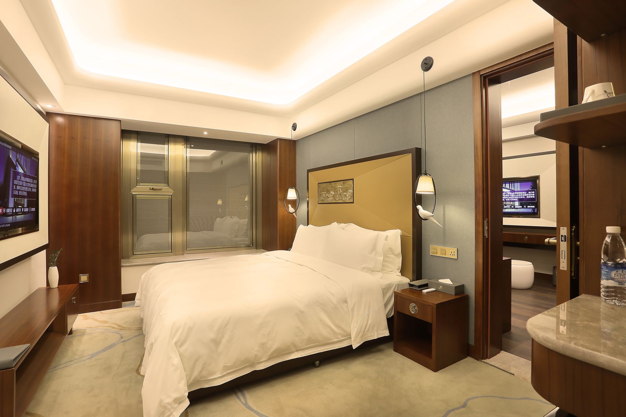 Фото Lujia International Hotel