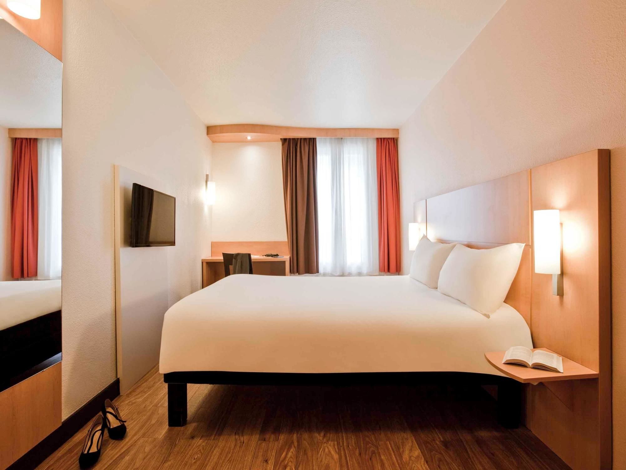 Фото Ibis Paris Gare de l'Est 10ème