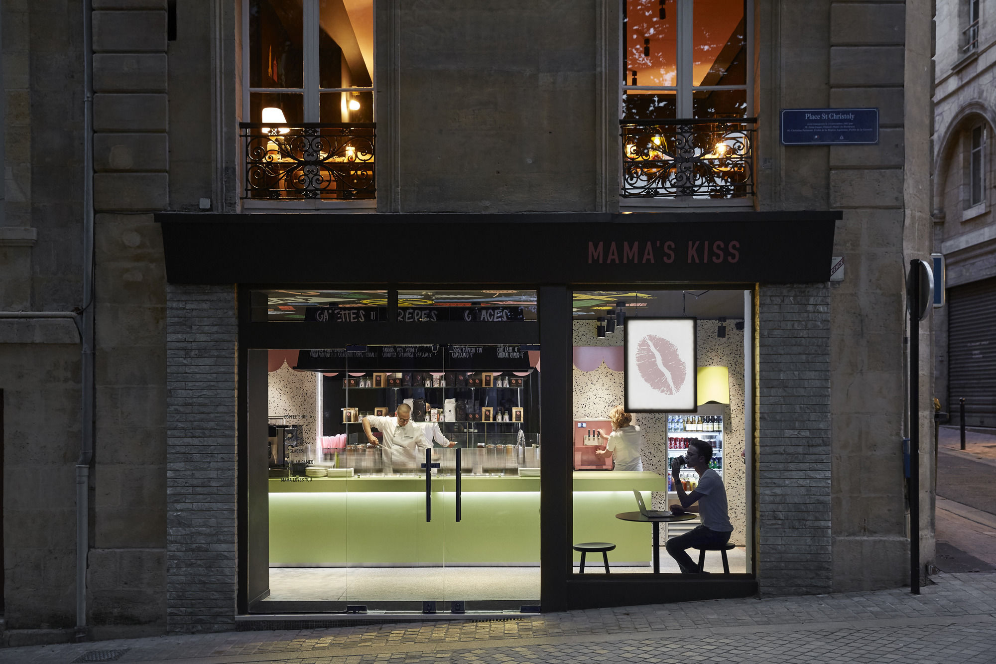 Фото отеля 1