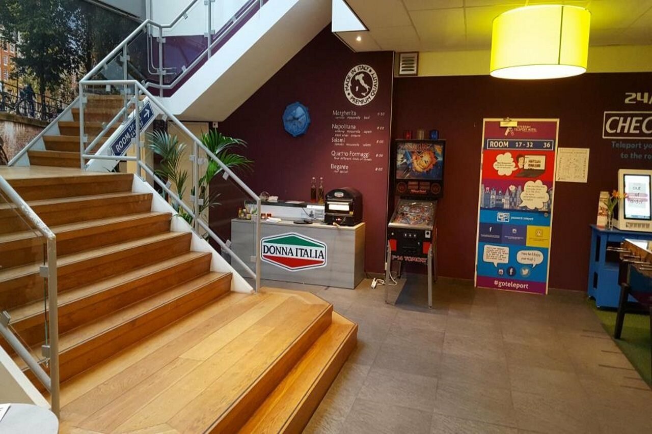 Фото Amsterdam Teleport Hotel