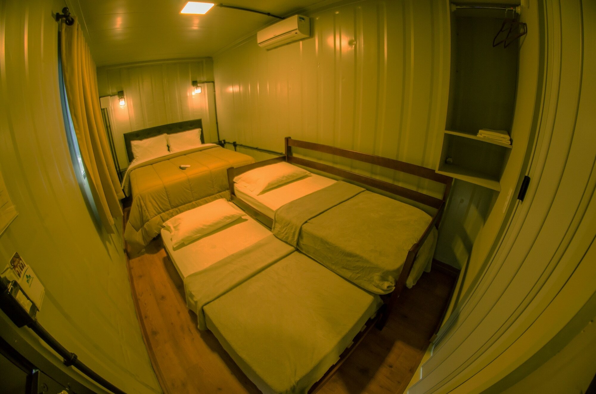 Фото Pousada Costa Container