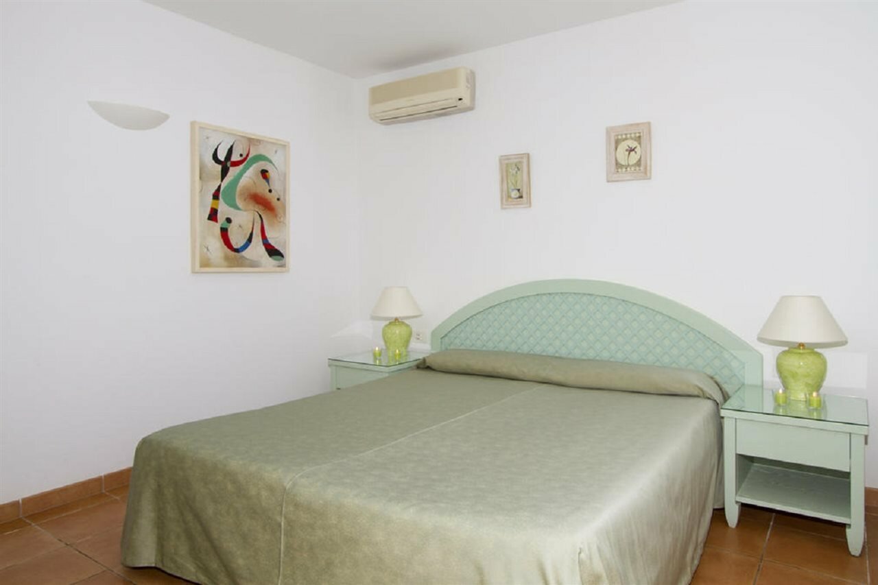 Фото Apartamentos Velazquez