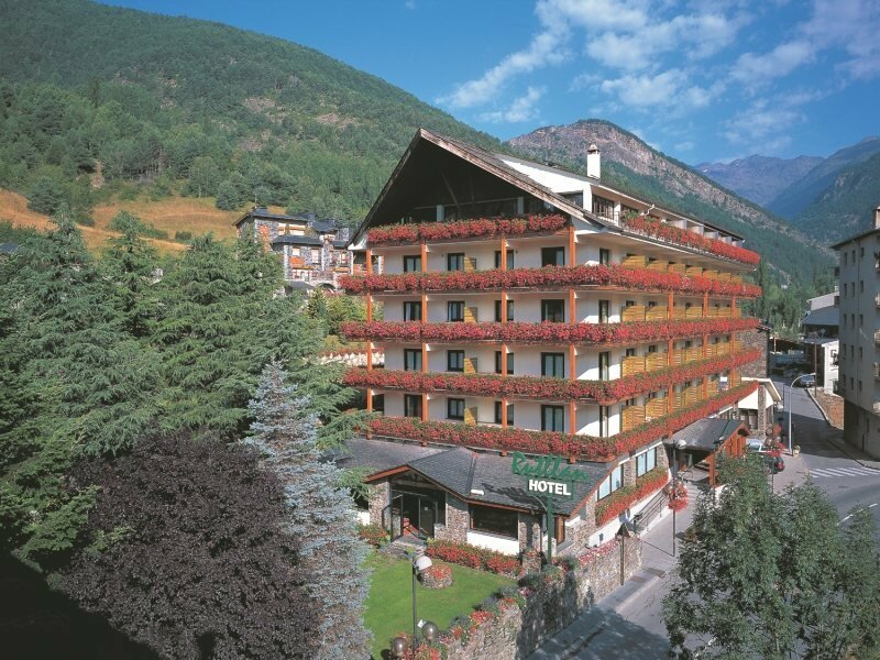 Фото Hotel Rutllan & SPA