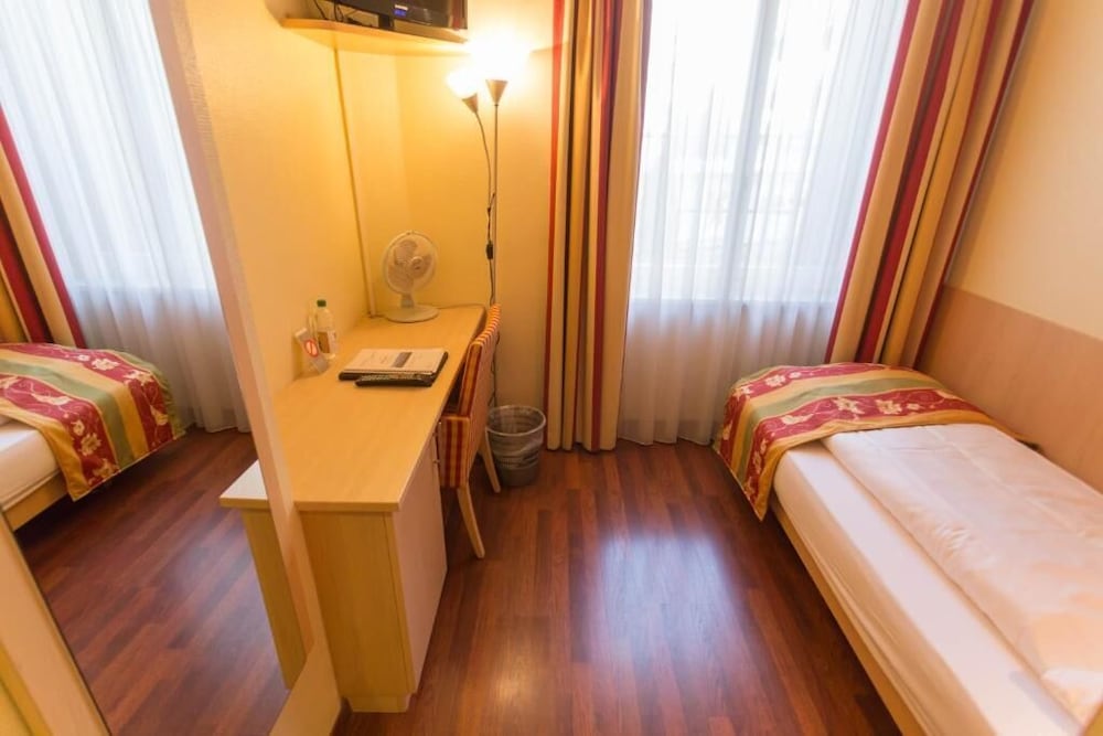 Фото Hotel de la Paix