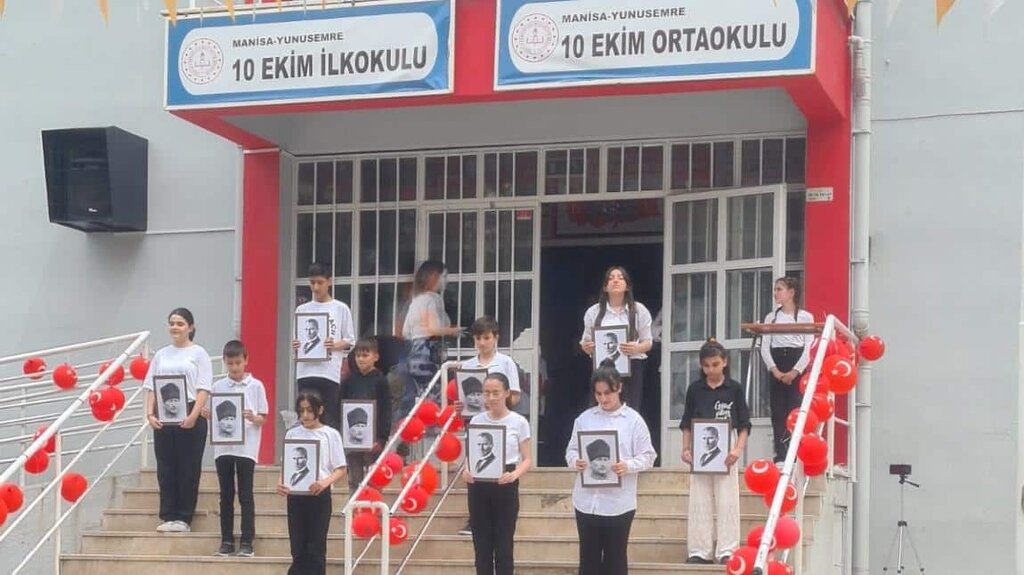 School October 10th Middle School, Manisa, photo