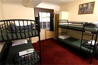 Фото Hotel Waterloo & Backpackers