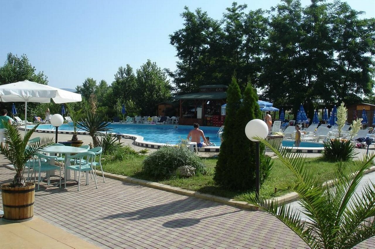 Фото Отель Дельфин