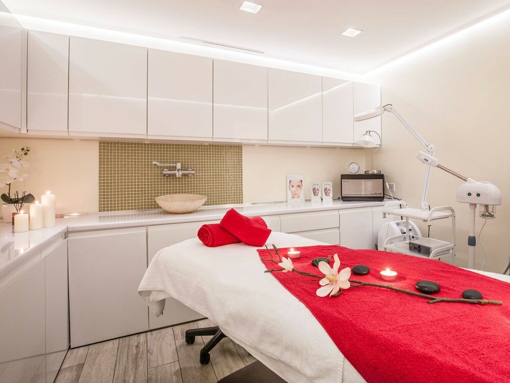 Фото Royal Garden Hotel